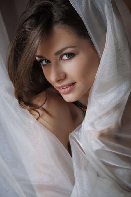 Изысканная сексуальность в фотосессии Лоретты А