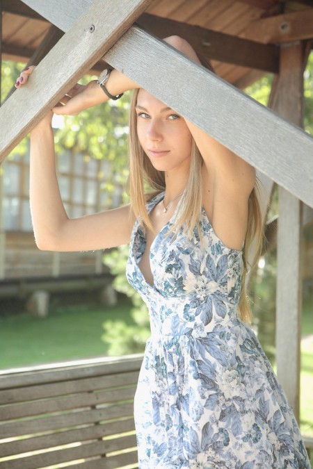 Летний фотосет с улыбающейся Кэтрин А