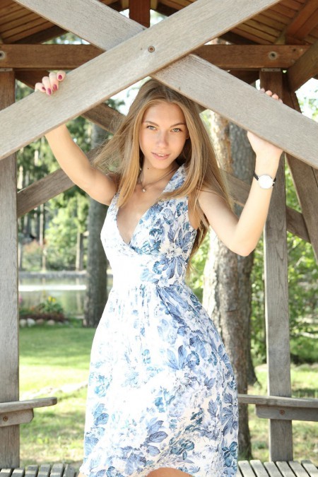 Летний фотосет с улыбающейся Кэтрин А