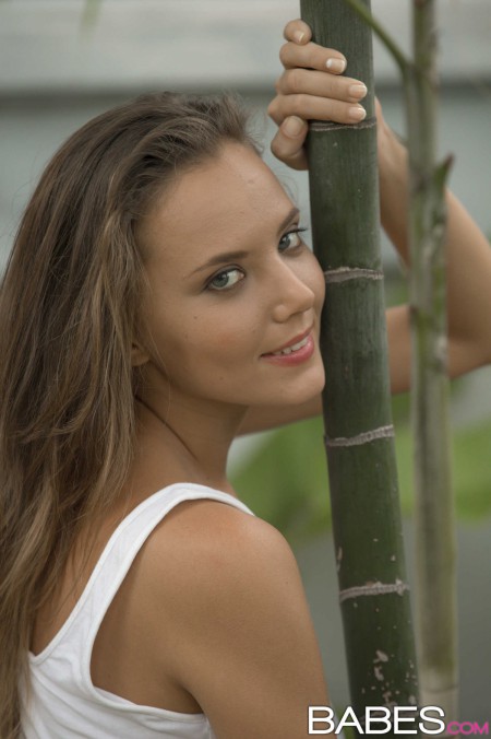 Летняя сенсуальность: фотосессия на природе