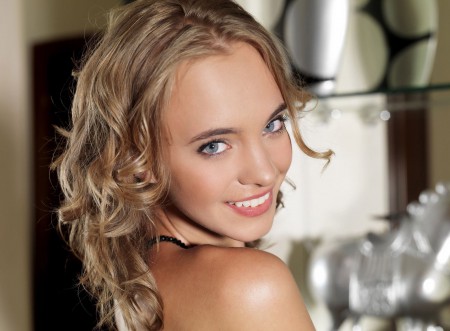 Сногсшибательная Rachel A в эротической фотосессии