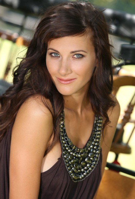 Летнее фото в старомодном платье