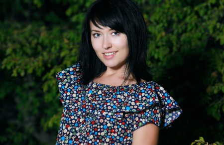 Летняя элегантность: Рамина в природе