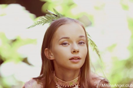 Летнее наслаждение: Милена А в природе