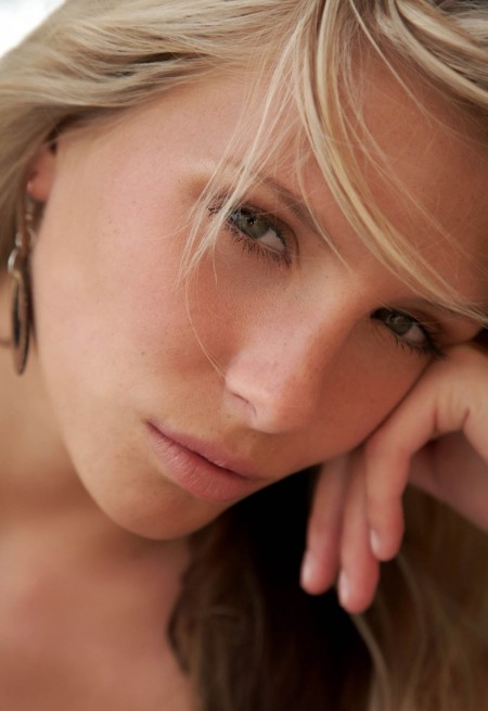 Летняя сенсуальность: Данаэ на природе