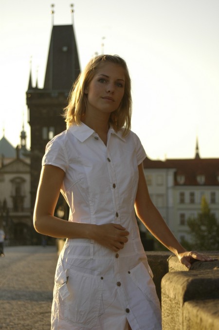 Ивета Б: Нежность природы на пленке