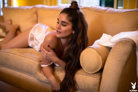 Роуз А в эротическом фотосете