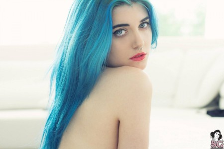 Изысканная фотосессия с обнаженной моделью