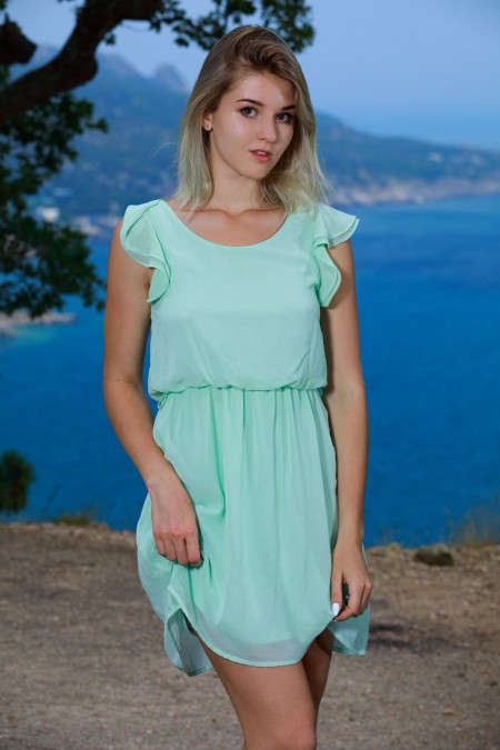 Летнее фотосет на природе с девушкой Либби Б