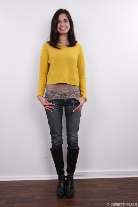 Уверенная улыбка: эротический фотосет Габби Кастелло