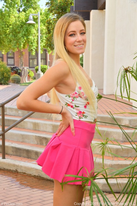 Летний восторг: эротическая сессия на природе