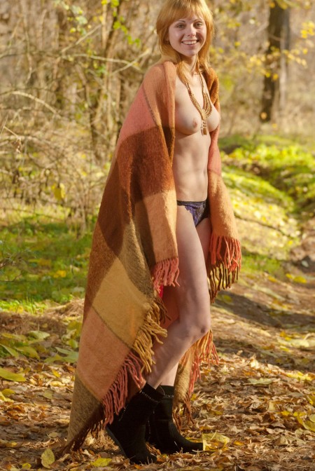 Летнее веселье Янины Фокс в природе