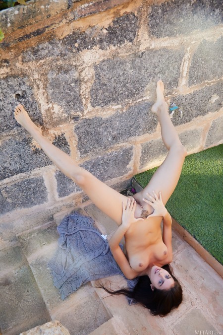 Летний портрет: Foxy Alissa голая