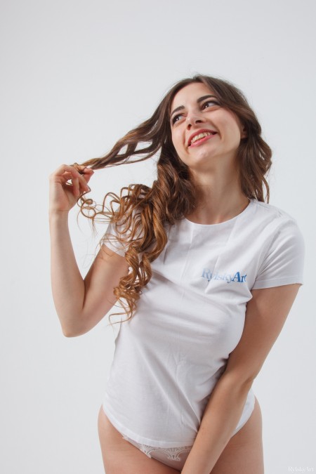 Веселая и чувственная модель Эль Мира