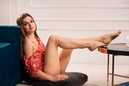 Юлиетта: чувственная красота в домашней обстановке