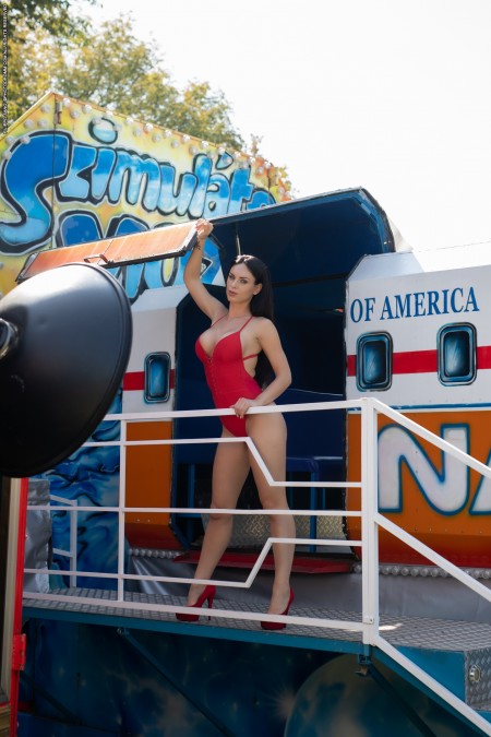 Летняя солнечная чувственность Меган А