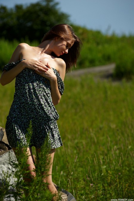 Летняя фотосессия гламурной модели