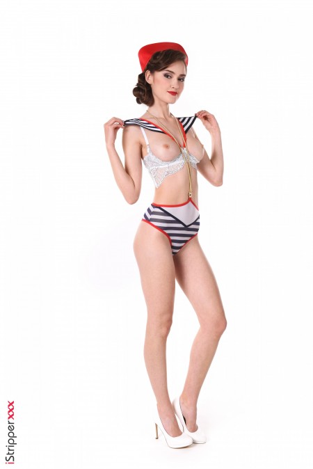 Летний эротический фотосет с Sonya Blaze