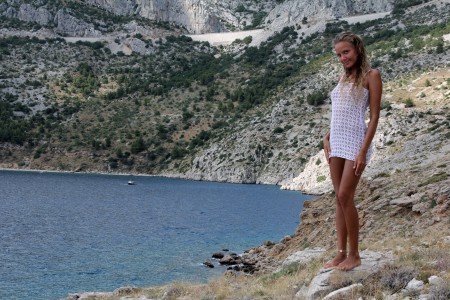 Летняя сексуальная фотосессия в природе