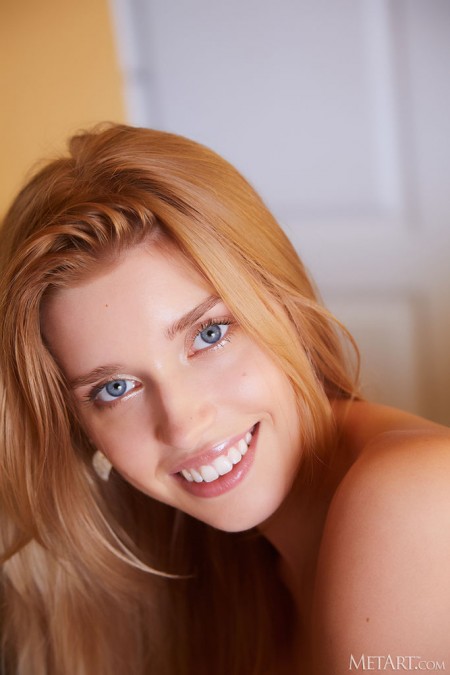 Сногсшибательная Фрея Майер: Соблазнение в интерьере