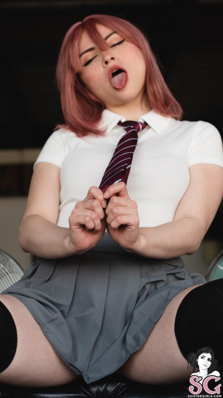 Тачибана С: Бизнес-стилистика и эротика