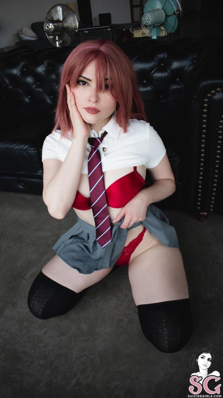 Тачибана С: Бизнес-стилистика и эротика