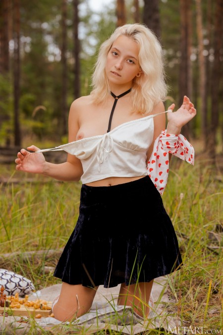 Летняя радость: фотосессия с Лили Шон