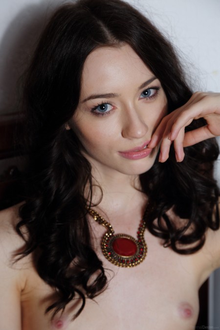 Элегантная sensuality: Glamour Zsanett