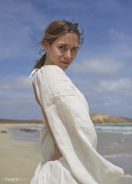 Летняя радость: девушка Proserpina A