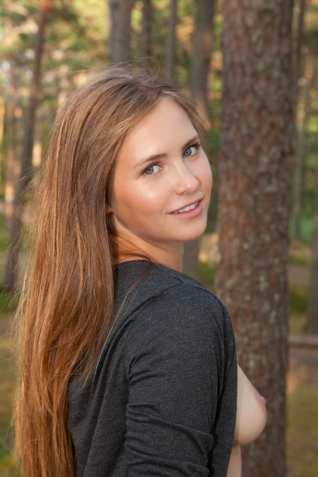 Осенняя красавица в лесу