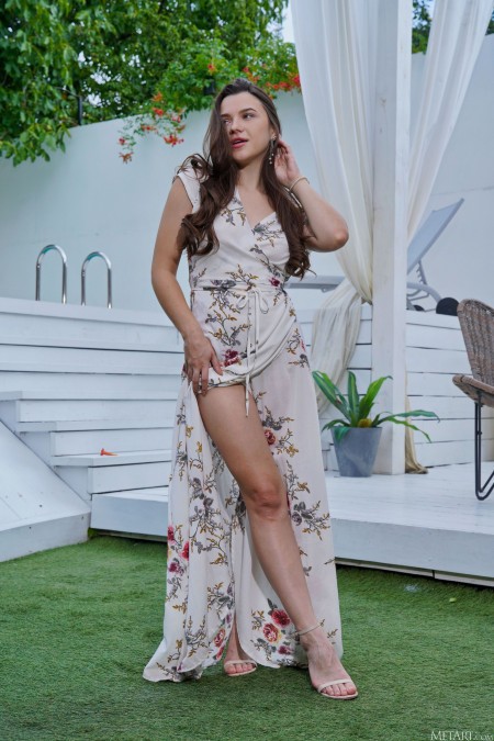 Летняя элегантность: фотосессия Хейли Сандерс