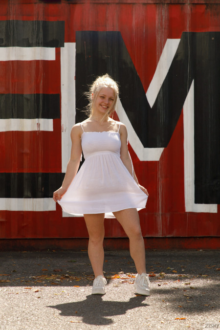 Настоящая красота в природе: Kylie Shay