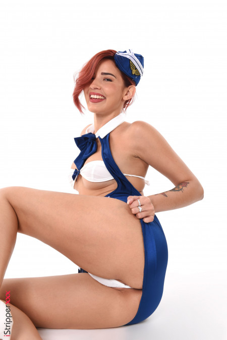 Сексуальная модель Агафья Вега: счастье в моде