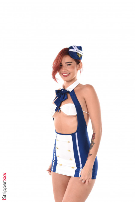 Сексуальная модель Агафья Вега: счастье в моде