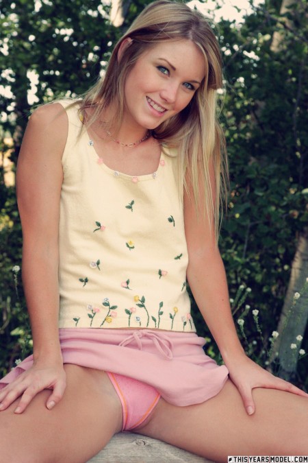 Летний день в лесу с Jewel A