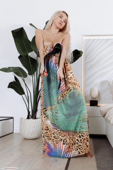 Валерия А в домашней обстановке