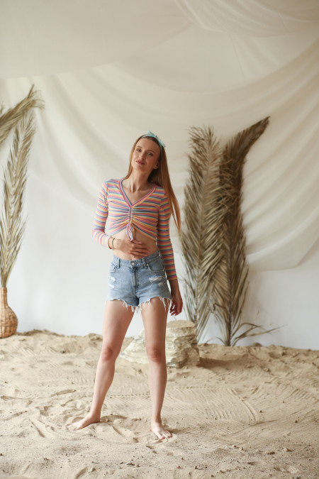 Сенсационная Обрей: Летнее Веселье и Стиль