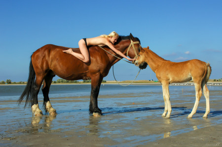 Лариса H: Красота и чувственность на ранчо