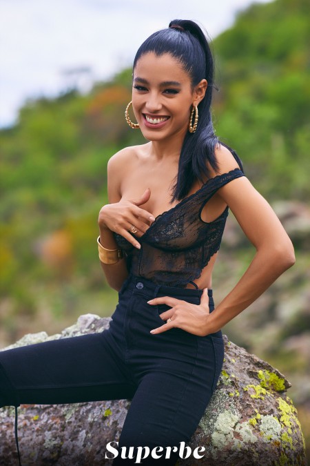 Наталия Бруни: летняя сенсуальность на ферме