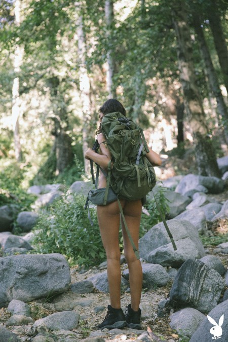 Соблазнительная Майя Серена: натуралистическая эротика