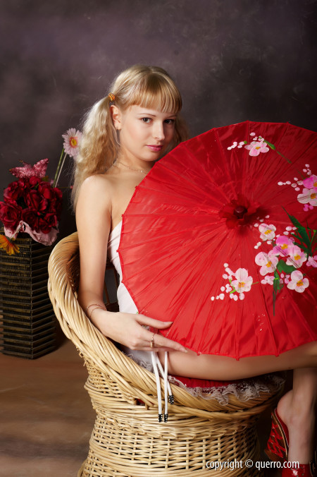 Летняя элегантность: Лена Q в фотосессии