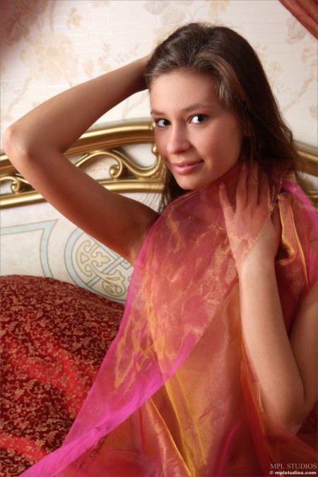 Элегантная Лидия: Гламур и Чувственность