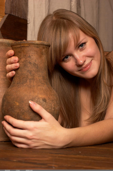 Сванхильд А: эротическая фотосессия в стиле модели