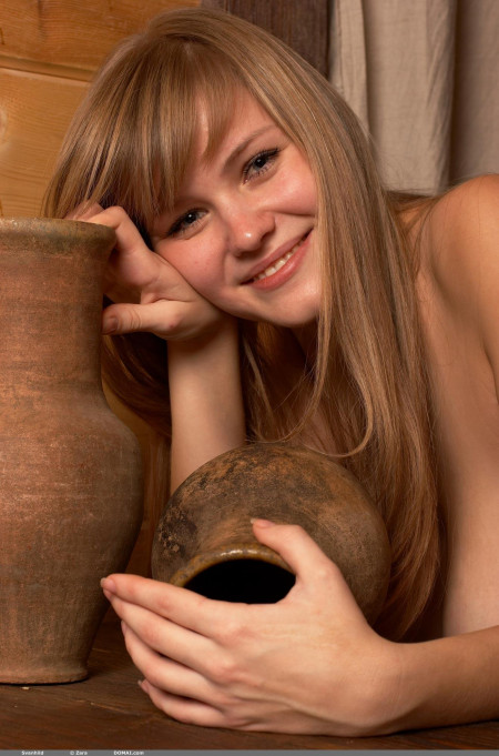 Сванхильд А: эротическая фотосессия в стиле модели