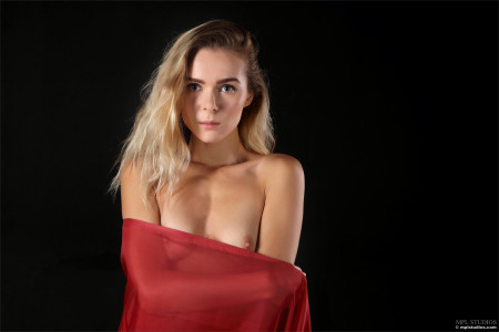 Соблазнительная фотосессия с Кариссой Даймонд