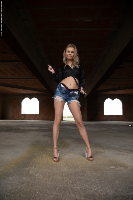 Элегантная Линдси: Мода и Чувственность